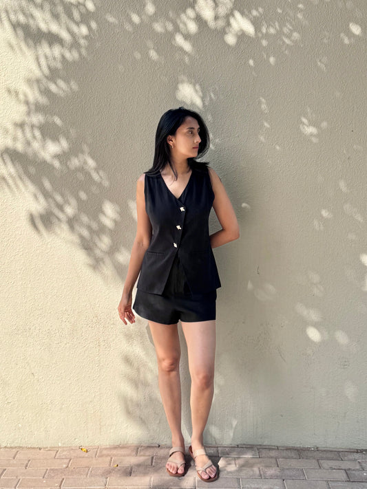 Esme Vest- Black